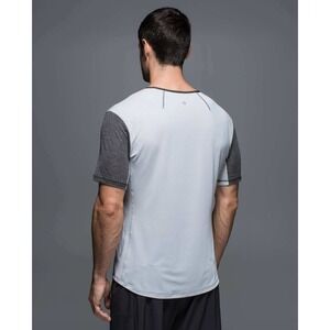 Lululemon Non-Stop Crew Mens Heathered Light Grey Black Running‎ Training Shirt